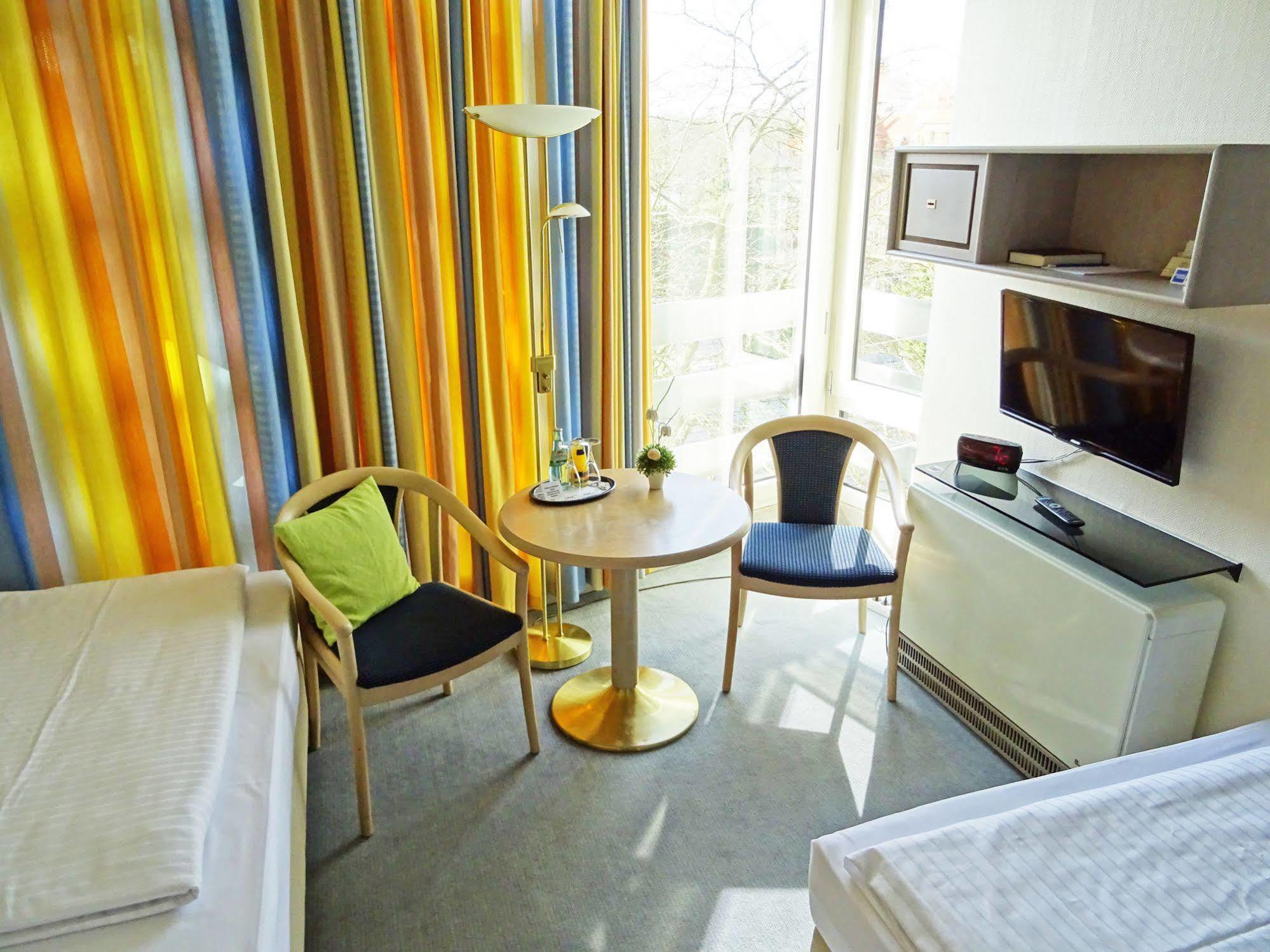 Jugendgaestehaus St.-Michaels-Heim Berlin Dış mekan fotoğraf