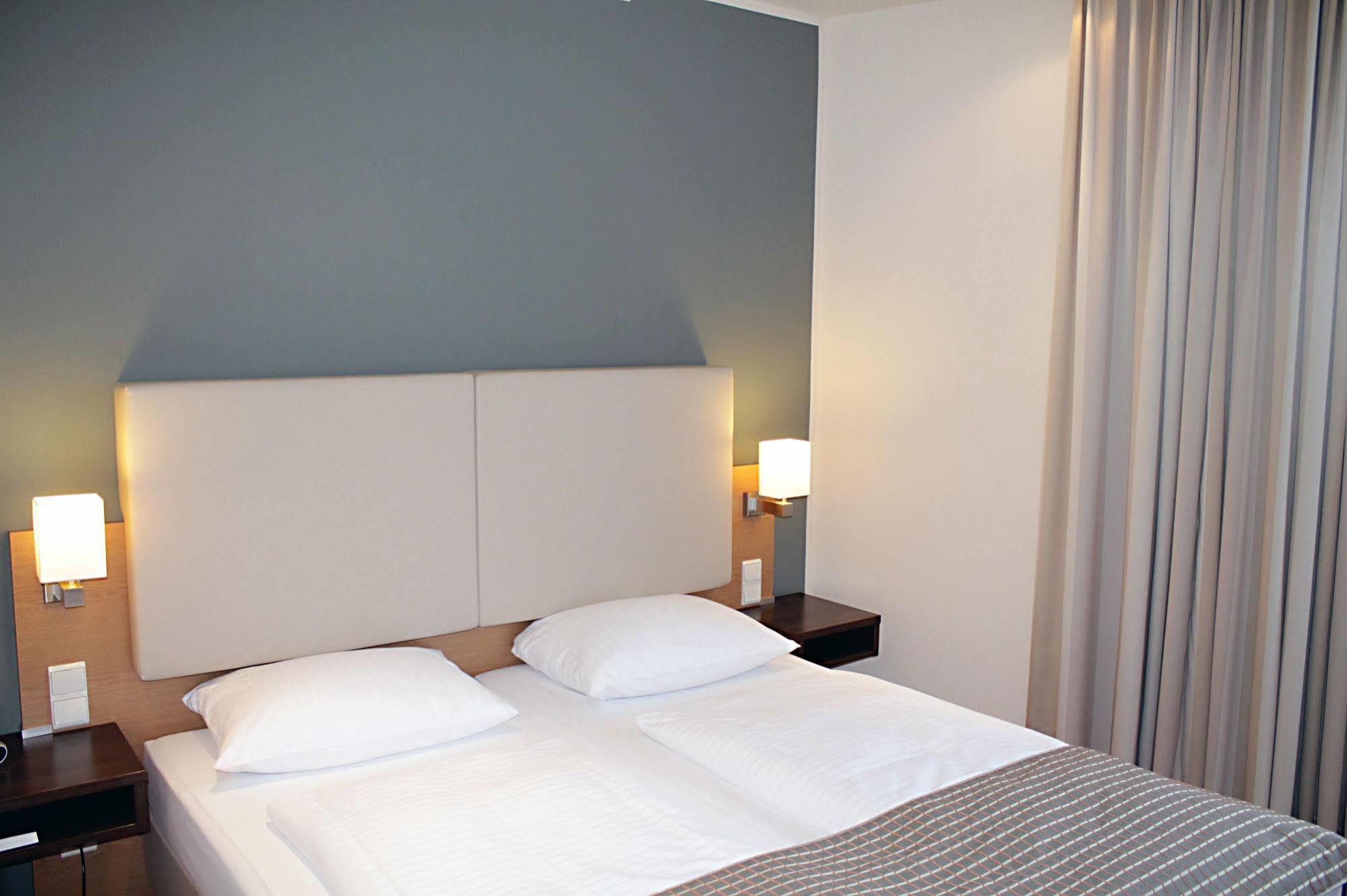 Jugendgaestehaus St.-Michaels-Heim Berlin Dış mekan fotoğraf